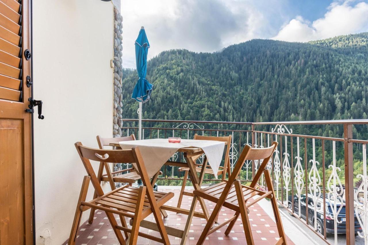 Casa Al Sole Lägenhet Bresimo Exteriör bild
